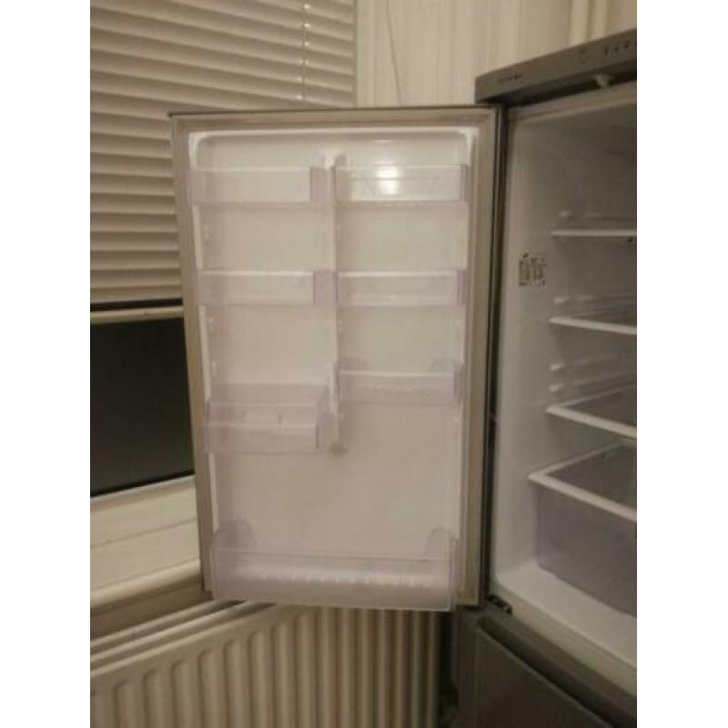 Samsung Koelkast. Koel vries combinatie