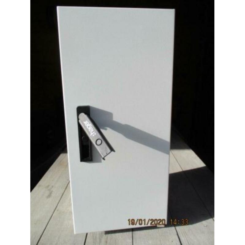 Hager Kast Leeg ( FR41E )