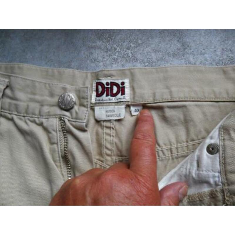 Didi beige korte broek met 4 zakken mt M zgan