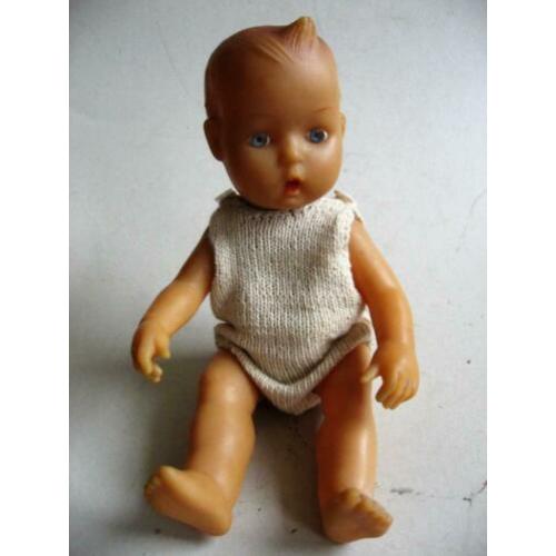 Oud babypopje jaren 50