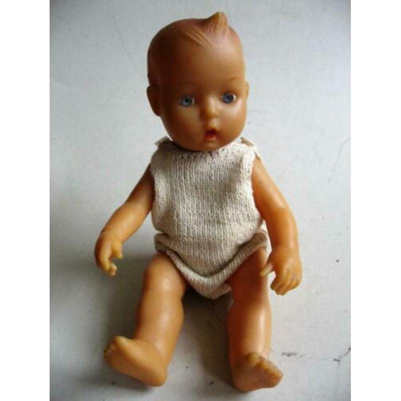 Oud babypopje jaren 50