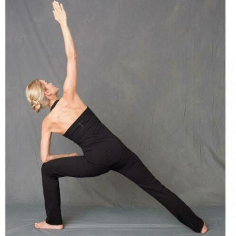 Gezocht Asquith live fast halter yoga top zwart maat S