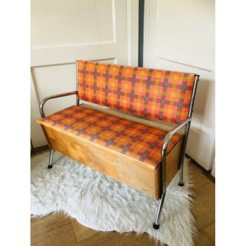 Gaaf retro klepbankje met metalen buizenframe vintage bankje