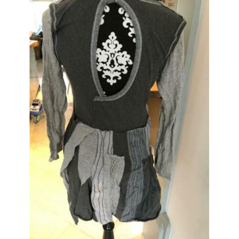 Tuniek desigual mt 42