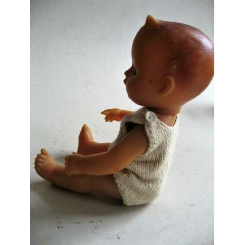 Oud babypopje jaren 50