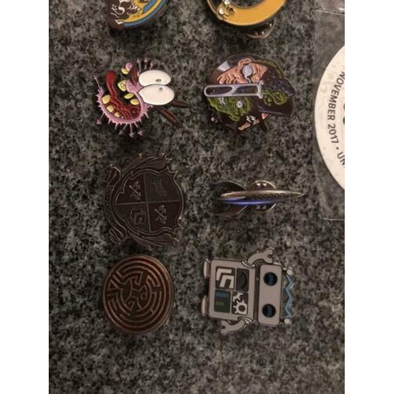 Lootcrate exclusive lootpins pins veel pins.