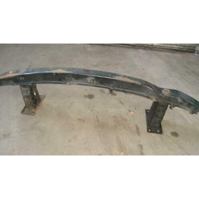 Bumper balk bmw e92 335e wordt gedemonteerd!