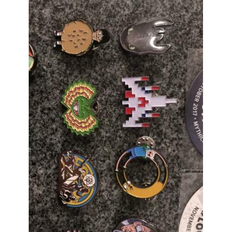 Lootcrate exclusive lootpins pins veel pins.