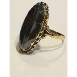 Mooie 14 karaat gouden ring met Hematiet