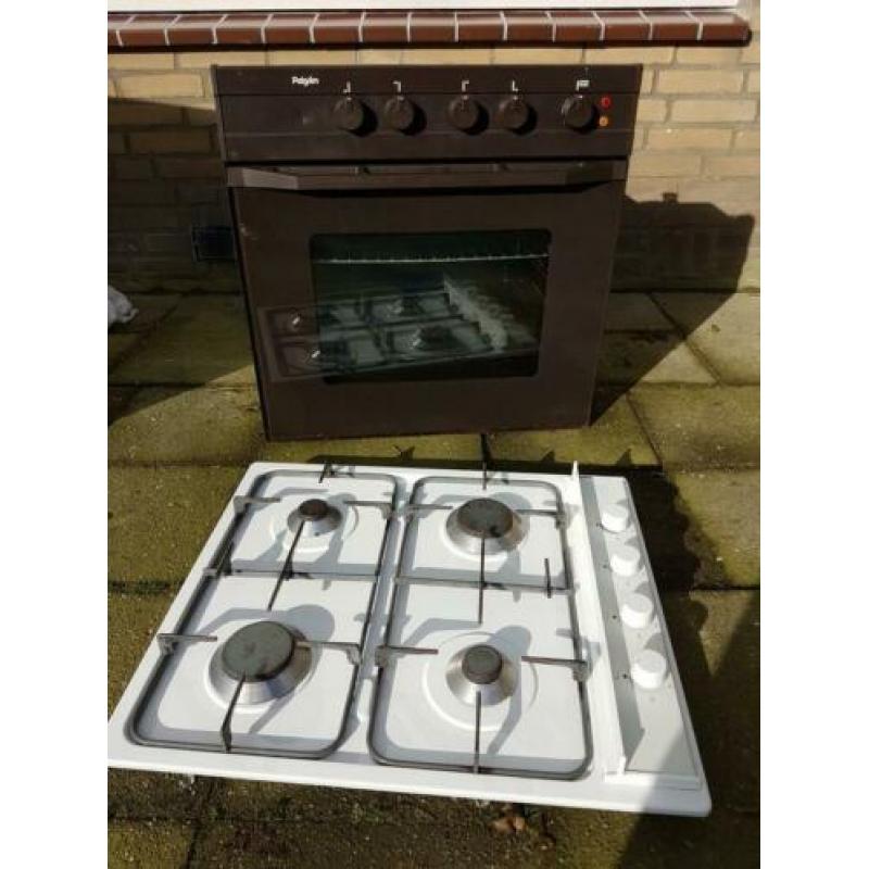 pelgrim Elektrische oven en 4 pit gaspit.
