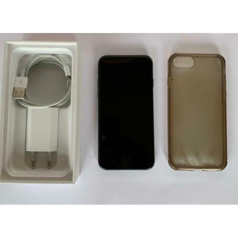 iPhone 7 32GB Zwart + oplader