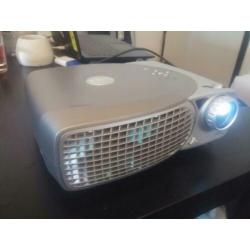 Dell 2200MP met koffer en nieuwe lamp