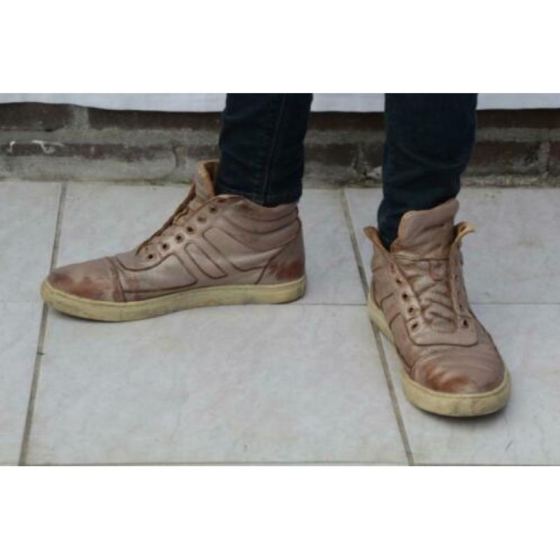 bronzen leren sneakers. Mt 40 Merk Fretons