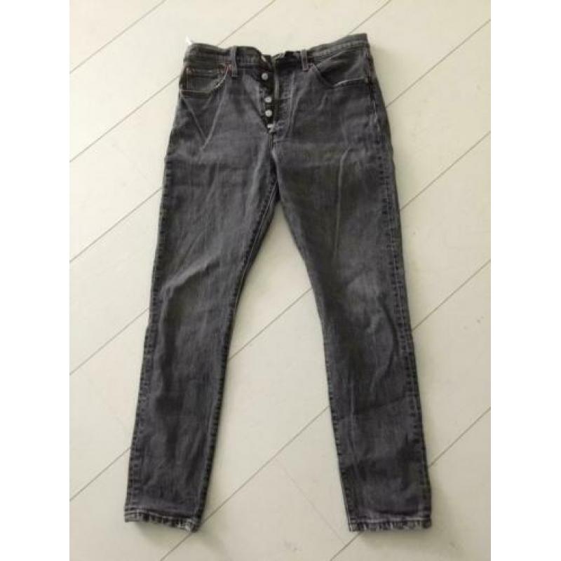 Levi jeans. 31/30. Zgan