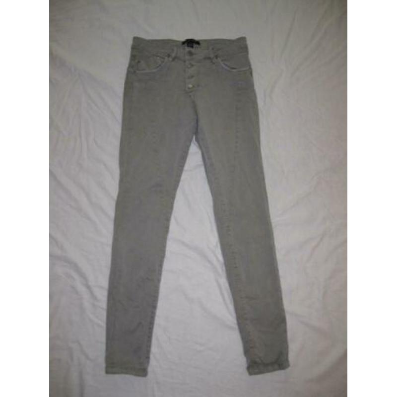 Broek van AMISU