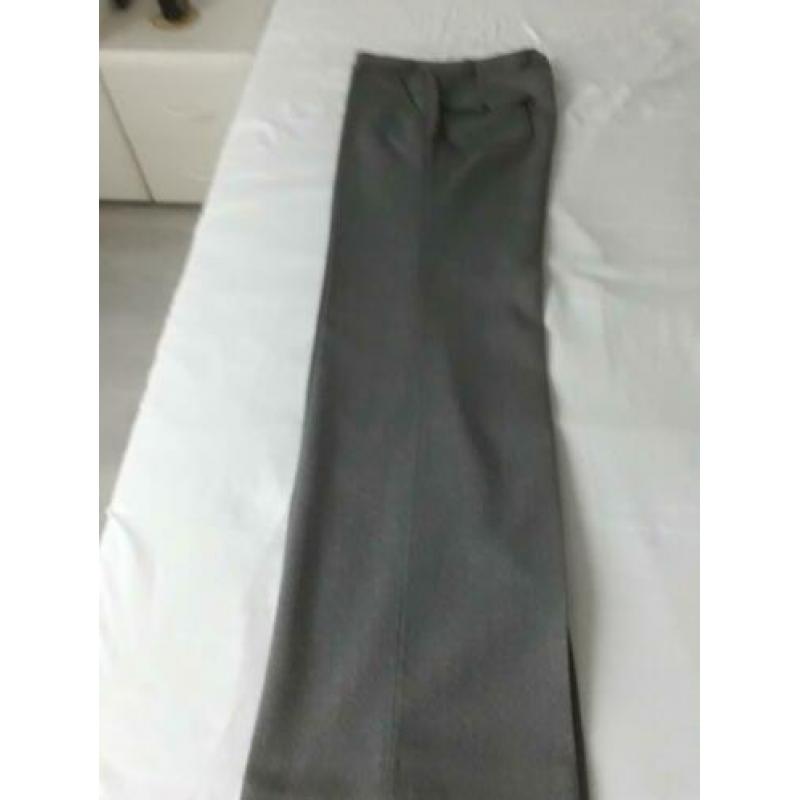 Nette pantalon zo goed als nieuw