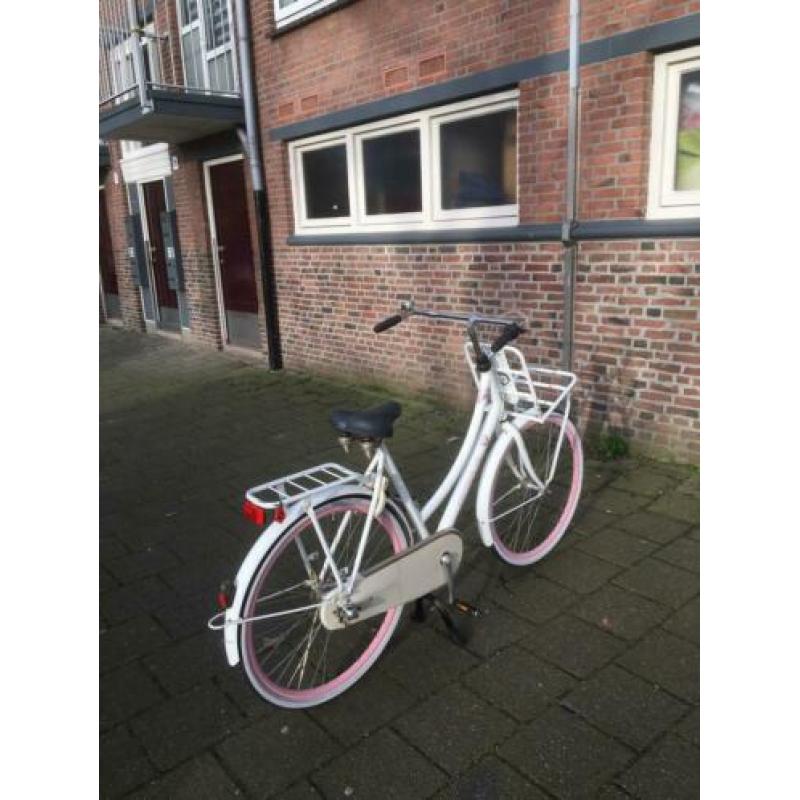 Te Koop Mooie Witte Cortina U4 !!!