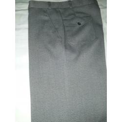 Nette pantalon zo goed als nieuw