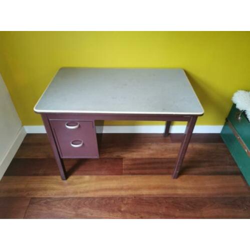 Vintage Gispen bureau! (70 hoog*60,5 diep*100,5 breed)