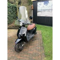 Mooie GerRay snorscooter 25km/h