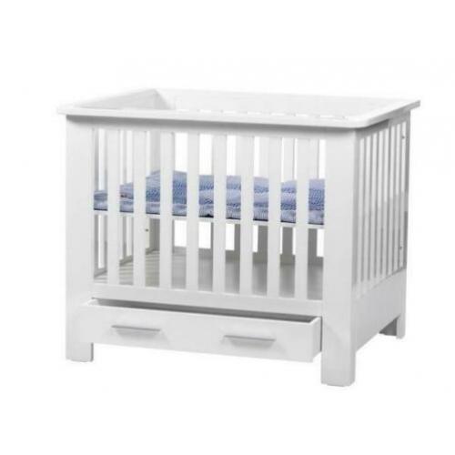 Robuuste witte box met lade