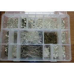 Sieraden materiaal - ongeveer 28 kg inclusief sorteerboxen