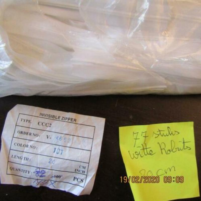 77 stuks Witte Rol/Blinde ritsen 20 cm Color 101