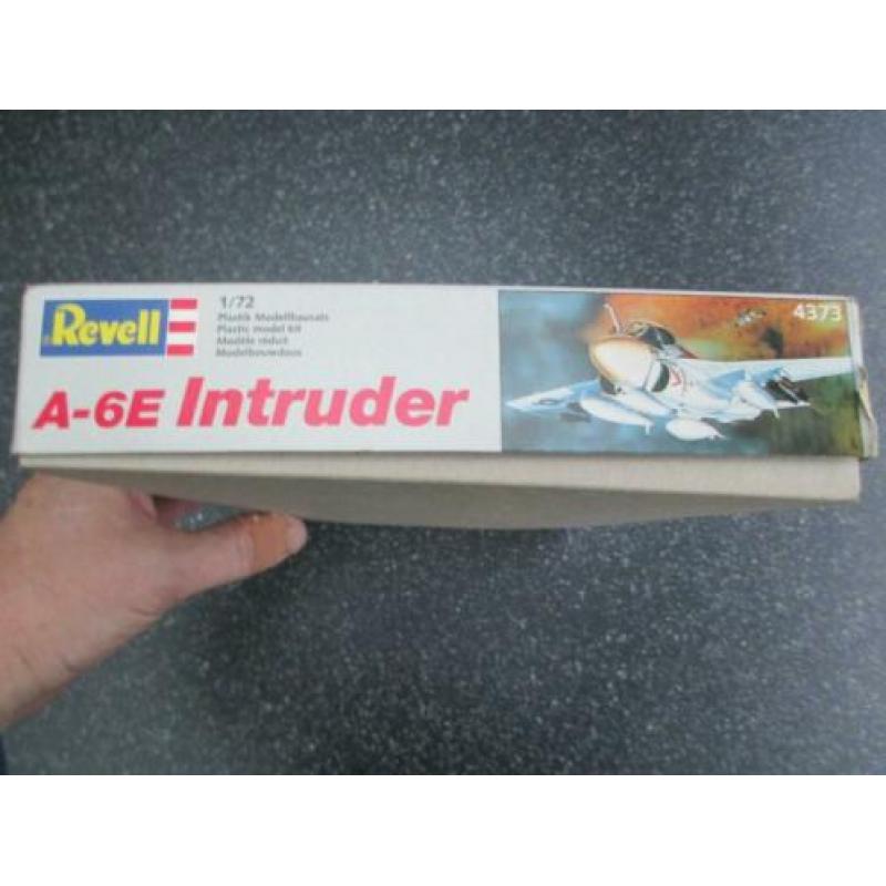 Revell | A-6E Intruder | 1:72