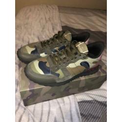 Valentino camo sneakers maat 42 (NIEUW!)