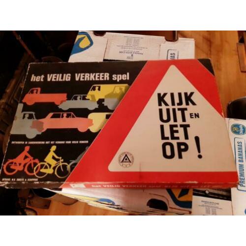 Verkeers bordspel van de jaren zestig.