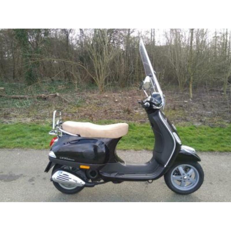 Vespa LX 50 4 takt 4v, Bromscooter, 15.000km, bouwjaar 2009