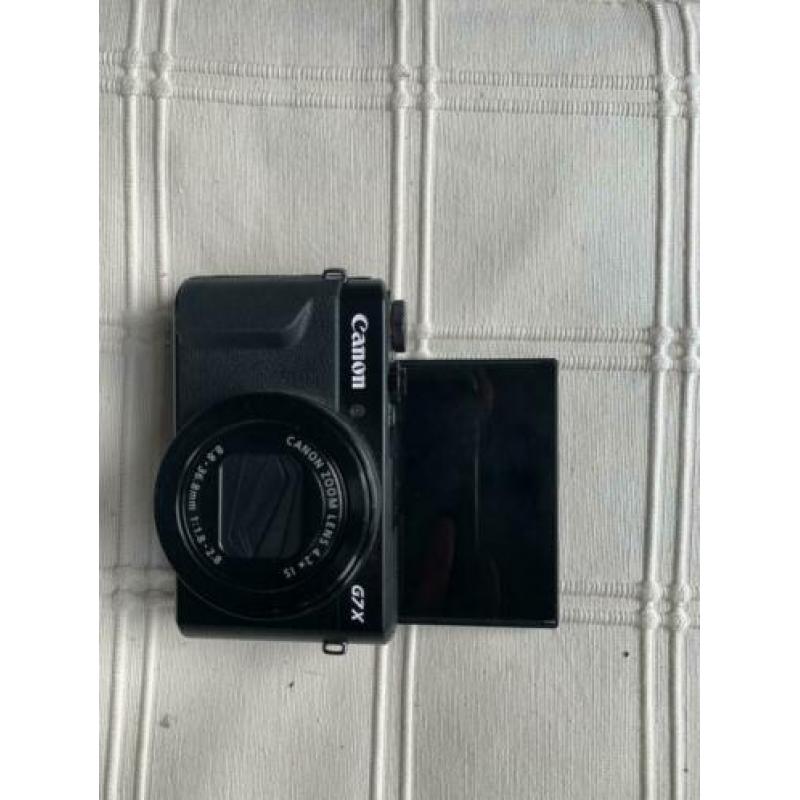 Canon G7X Mark II