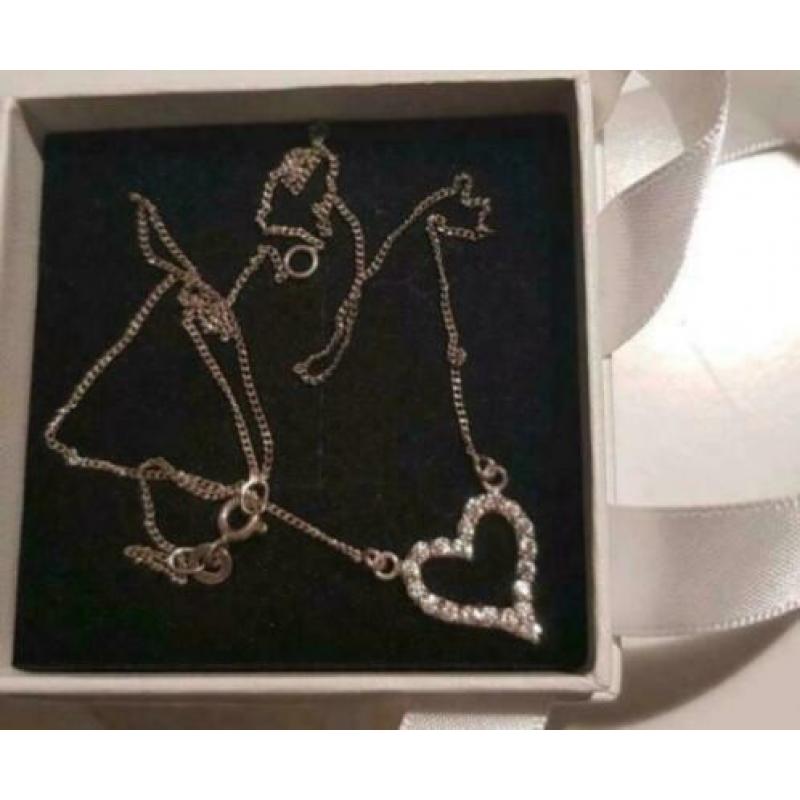 Zilveren ketting met hart en strass - nieuw