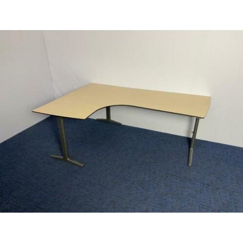 40x Ahrend Mehes wingbureau, ahorn blad, antraciet onderstel