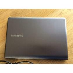 Samsung touchscreen laptop