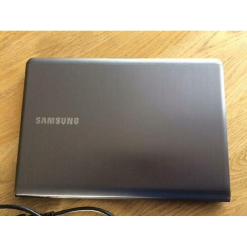 Samsung touchscreen laptop