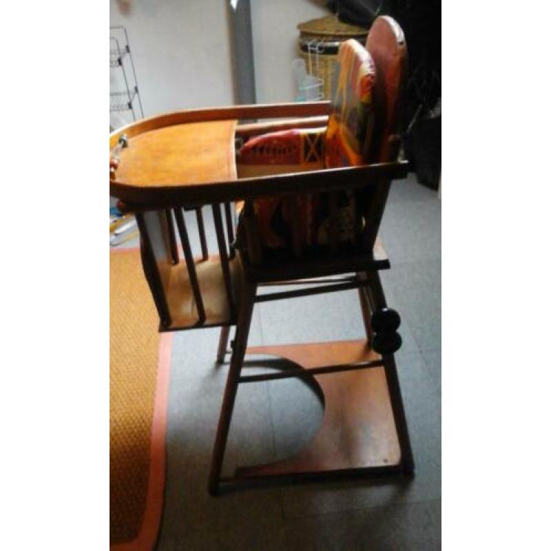 kinderstoel antiek