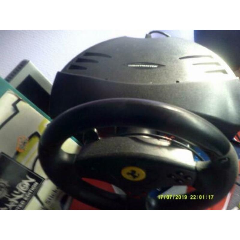 pc trustmaster ferrari stuur 2stuks