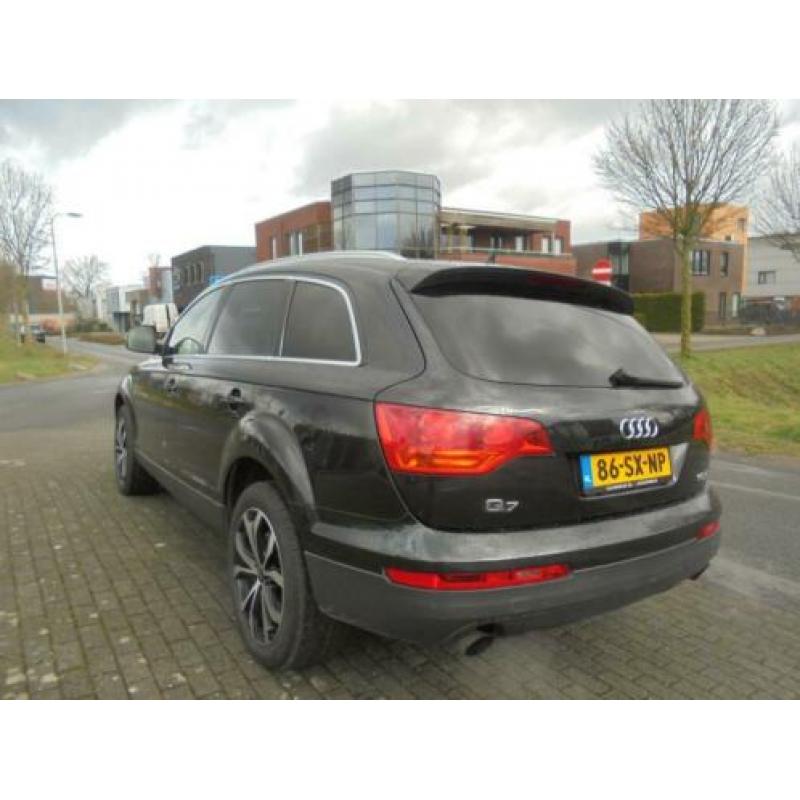 Audi Q7 3.0 TDI quattro panoromadak