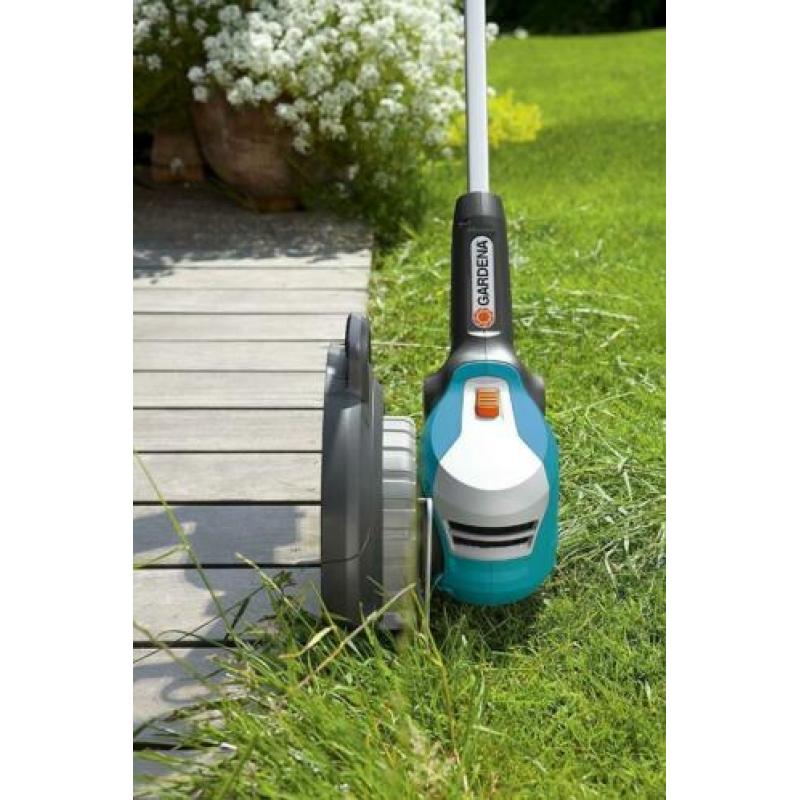 Grastrimmer Gardena ComfortCut Li 18/23 R nieuw