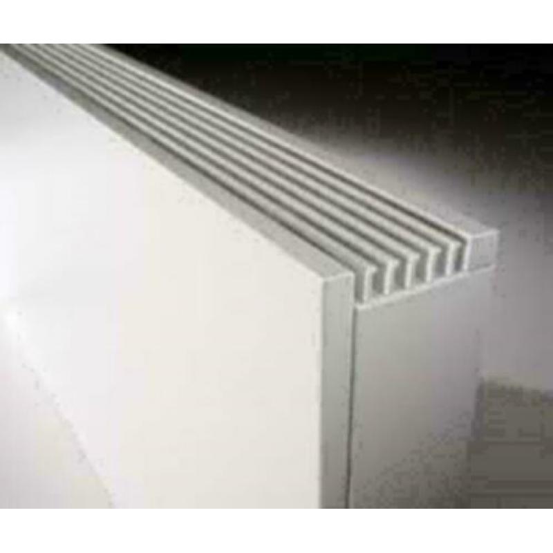 Jaga Strada 65 cm hoog en type 20 een lage temperatuur radia