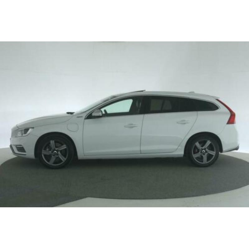 Volvo V60 D6 HYBRID R-Design Aut. [ xenon schuifdak navi led