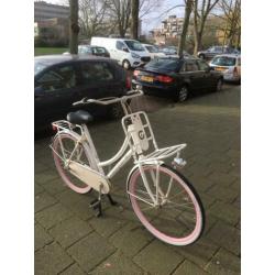 Te Koop Mooie Witte Cortina U4 !!!