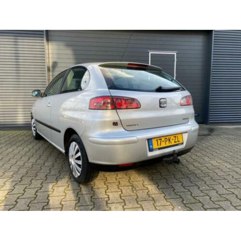 SEAT Ibiza 1.4-16V Signo
