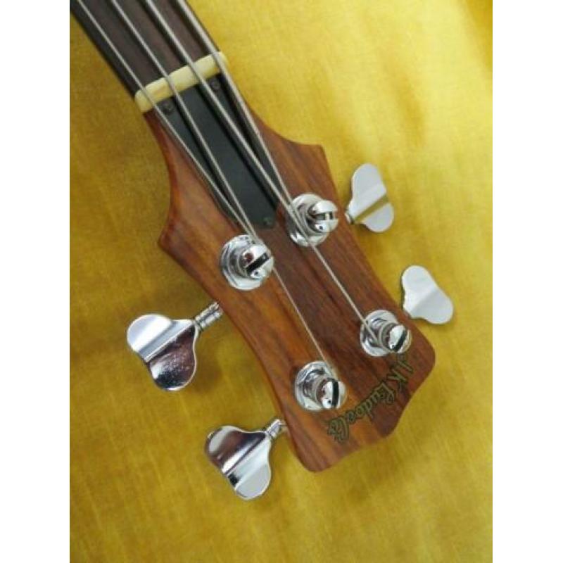 Lado Solo4 exclusieve neckthrough bass / 1980 in topstaat.