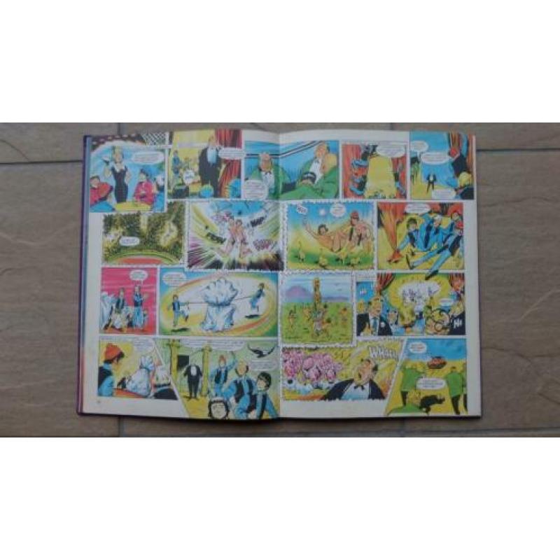 Boek; Goed gek met de Monkees. (Tv2000 - 1967)