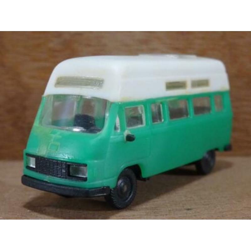 IMU 1:87 Hanomag Henschel/MB L-207 Personen Bus, Zie Foto`s