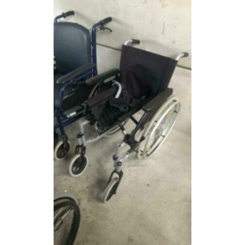 3 export rolstoelen. Set prijs 150 euro.
