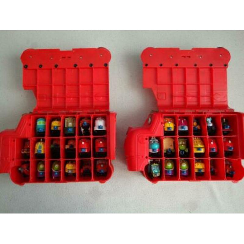 Twee koffers vol met Chuggington treintjes