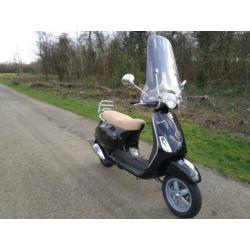 Vespa LX 50 4 takt 4v, Bromscooter, 15.000km, bouwjaar 2009